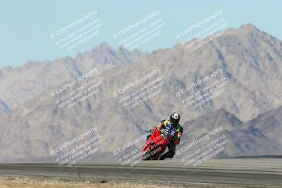 media/Dec-01-2025-Moto Forza (Mon) [[2daa91e15f]]/2-Intermediate Group/Session 4 Turn 9/